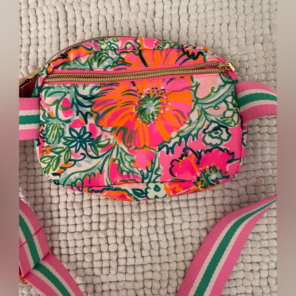 Lilly Pulitzer Belt Bag in Perfect Poppy